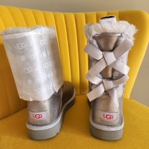 Ugg Womens Bailey Bow Glisten Boot